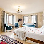 Hotel Castle Panorama House