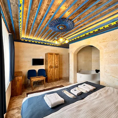 Castle Panorama House Hotel *