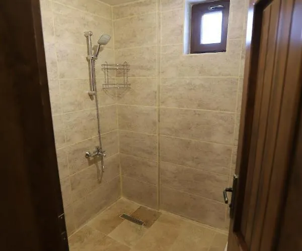 Castle Panorama House Hotel *