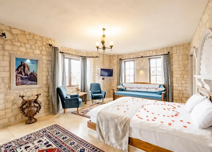 Castle Panorama House Hotel *