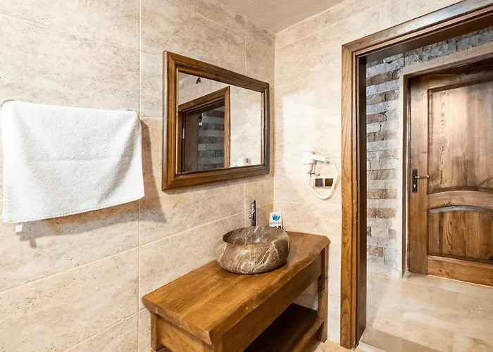 Castle Panorama House Hotel *