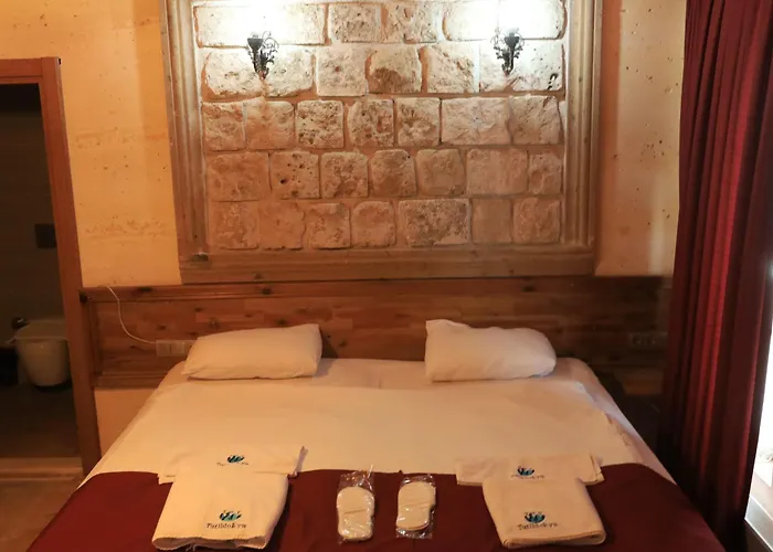 Castle Panorama House Отель *